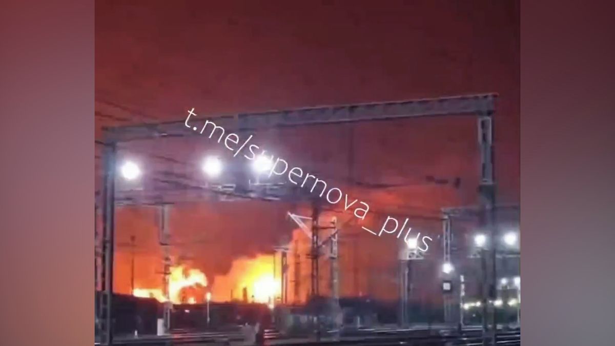 Třetí noc útočily drony na Leningradskou oblast